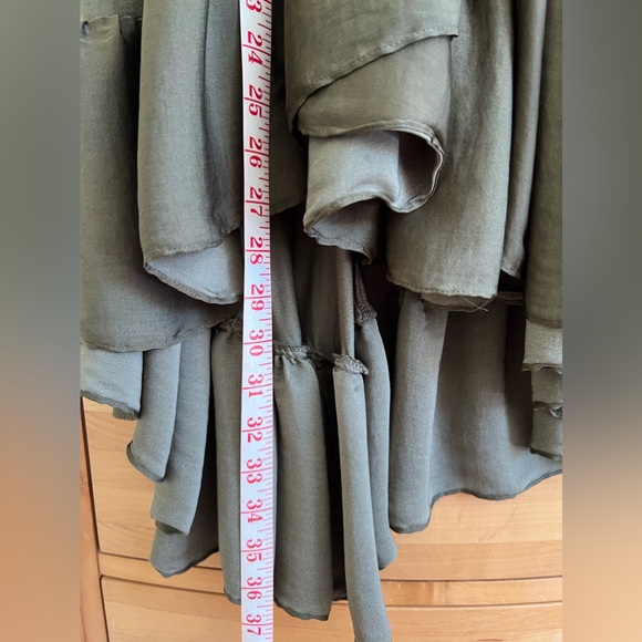 High-low flowy moss green skirt with elastic waist size small - Picture 4 of 6